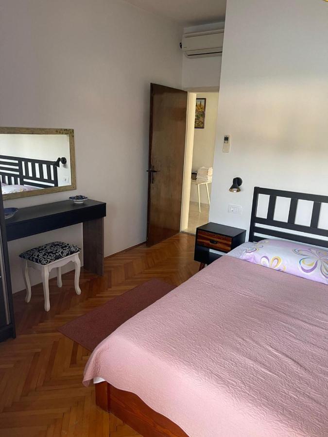 Makjanic Apartment Jelsa  Luaran gambar
